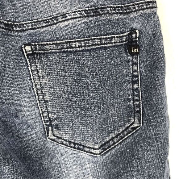 l.e.i Juniors Ashley Low-rise Regular Capri Jeans - Picture 4 of 8